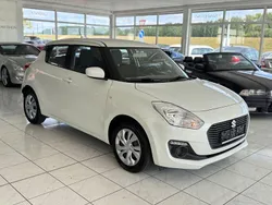 Weiß Gebraucht 2020 Suzuki Swift Comfort+ Limousine | 10.990 € (Guter Preis)