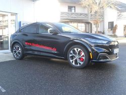 Iridiumschwarz metallic Gebraucht 2022 Ford Mustang Mach-E Basis SUV | 29.950 € (Fairer Preis)