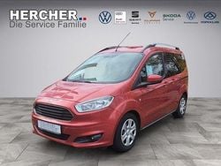 Rot Gebraucht 2016 Ford Tourneo Courier Trend Van / Kleinbus | 8.290 € (Guter Preis)