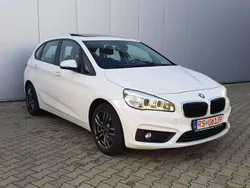 Weiß Gebraucht 2015 BMW 218 Active Tourer Luxury Line Van / Kleinbus | 16.499 € (Etwas zu teuer)