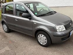 Grau Gebraucht 2012 Fiat Panda Kleinwagen | 3.600 €