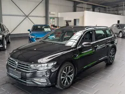Schwarz Gebraucht 2022 VW Passat Business Kombi | 24.900 € (Guter Preis)