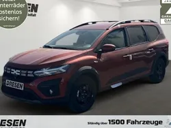 Grün Neu 2025 Dacia Duster Expression SUV | 27.590 € (Guter Preis)