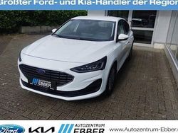 Weiss Gebraucht 2023 Ford Focus Titanium Limousine | 17.971 € (Superpreis)