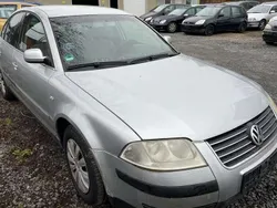 Grau Gebraucht 2002 VW Passat Limousine | 1.450 € (Guter Preis)