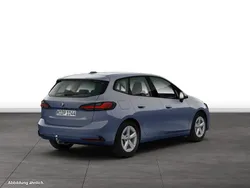 Grau Gebraucht 2024 BMW 216 Active Tourer Van / Kleinbus | 30.134 € (Fairer Preis)