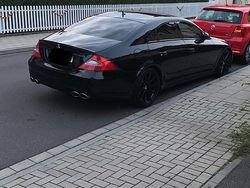 Schwarz Gebraucht 2008 Mercedes CLS280 AMG Limousine | 11.900 €