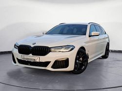 Weiß Gebraucht 2023 BMW 520 Performance Kombi | 43.930 € (Teuer)