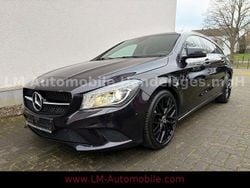 Violett Gebraucht 2015 Mercedes CLA220 Shooting Brake Night Kombi | 15.898 € (Fairer Preis)