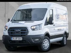 Weiß Gebraucht 2023 Ford E-Transit Trend Van | 38.660 € (Guter Preis)