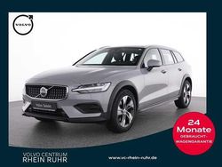 Gebraucht 2023 Volvo V60 CC Kombi | 35.990 € (Superpreis)