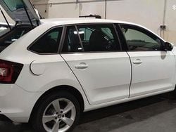 Weiß Gebraucht 2018 Skoda Rapid Clever Limousine | 10.999 € (Fairer Preis)