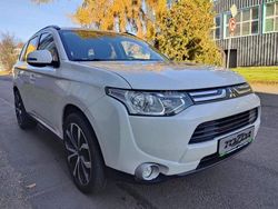 Weiß Gebraucht 2013 Mitsubishi Outlander Invite SUV | 7.000 € (Fairer Preis)