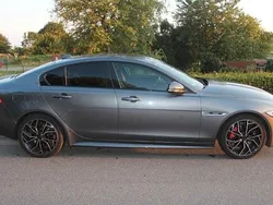 Grau Gebraucht 2019 Jaguar XE S Limousine | 18.900 € (Fairer Preis)