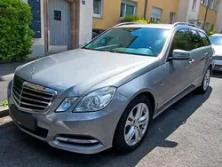 Grau Gebraucht 2011 Mercedes E220 Avantgarde Kombi | 8.790 € (Fairer Preis)