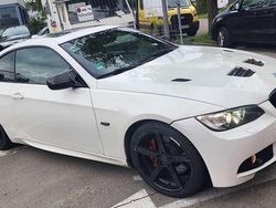 Weiß Gebraucht 2010 BMW 335 Coupé | 9.800 €