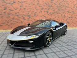 Schwarz Gebraucht 2023 Ferrari SF90 Cabrio | 519.990 € (Superpreis)