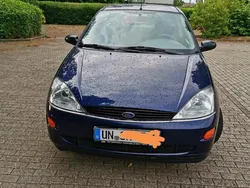 Blau Gebraucht 2000 Ford Focus Kleinwagen | 2.200 €