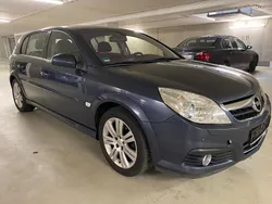 Blau Gebraucht 2007 Opel Signum Kombi | 3.850 € (Etwas zu teuer)