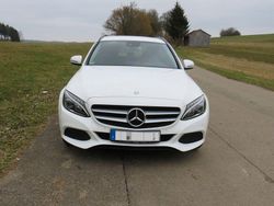 Weiß Gebraucht 2016 Mercedes C220 Kombi | 18.400 € (Fairer Preis)