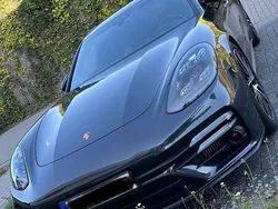Grau Gebraucht 2021 Porsche Panamera Turbo S Sport Turismo Limousine | 109.000 € (Fairer Preis)