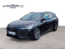 Obsidianschwarz metallic Gebraucht 2023 Ford Focus ST-Line X Kombi | 24.580 € (Fairer Preis)
