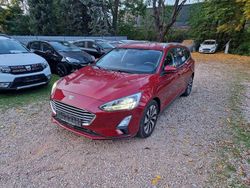 Rot Gebraucht 2019 Ford Focus Kombi | 14.999 € (Fairer Preis)