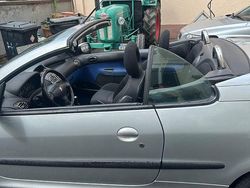 Silber Gebraucht 2002 Peugeot 206 CC Cabrio | 800 € (Fairer Preis)