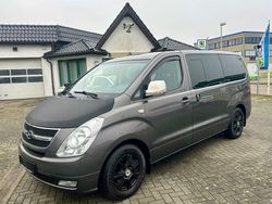 Grau Gebraucht 2012 Hyundai H-1 Comfort Van / Kleinbus | 11.350 € (Fairer Preis)