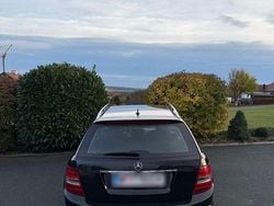 Schwarz Gebraucht 2011 Mercedes C250 Avantgarde Kombi | 6.000 € (Etwas zu teuer)