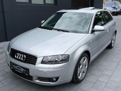 Silber Gebraucht 2004 Audi A3 Ambition Limousine | 9.500 €