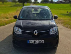 Schwarz Gebraucht 2021 Renault Twingo Intens Kleinwagen | 8.700 € (Guter Preis)