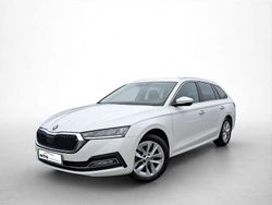 Weiß Gebraucht 2022 Skoda Octavia Style Kombi | 22.145 € (Guter Preis)