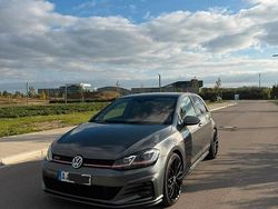 Andere farben Gebraucht 2019 VW Golf VII GTI Limousine | 24.750 €