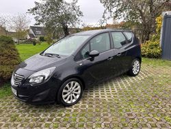 Schwarz Gebraucht 2012 Opel Meriva Van / Kleinbus | 6.000 €