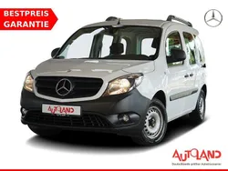 Weiß Gebraucht 2018 Mercedes Citan 108 Van / Kleinbus | 14.990 €