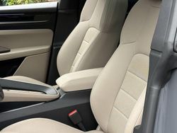 Schwarz Gebraucht 2025 Porsche Macan Sport SUV | 84.790 €