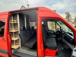 Rot Gebraucht 2015 Mercedes Sprinter Van | 14.900 € (Etwas zu teuer)