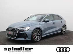 Kemoragrau metallic Neu 2024 Audi RS3 Kleinwagen | 71.300 €