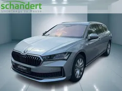 Pebble silber metallic (grau) metallic Neu 2025 Skoda Superb Selection Kombi | 36.330 € (Fairer Preis)