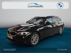 Schwarz Gebraucht 2022 BMW 320 Shadowline Kombi | 23.900 € (Etwas zu teuer)
