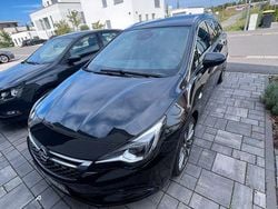 Schwarz Gebraucht 2017 Opel Astra Innovation Kombi | 11.000 € (Fairer Preis)