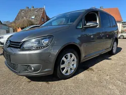 Grau Gebraucht 2015 VW Touran Cup Van / Kleinbus | 9.990 € (Fairer Preis)