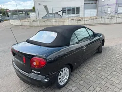 Schwarz Gebraucht 2002 Renault Mégane Cabriolet Cabrio | 500 €