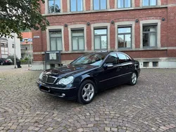 Blau Gebraucht 2001 Mercedes C320 Avantgarde Limousine | 6.900 €