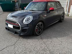 Grau Gebraucht 2015 Mini John Cooper Works Kleinwagen | 18.800 € (Teuer)