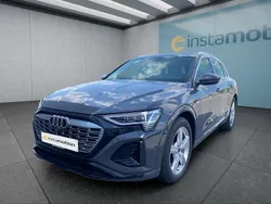 Grau Gebraucht 2024 Audi Q8 e-tron S-Line SUV | 55.749 € (Fairer Preis)