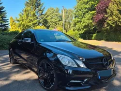 Schwarz Gebraucht 2012 Mercedes E350 Coupé | 7.900 € (Superpreis)