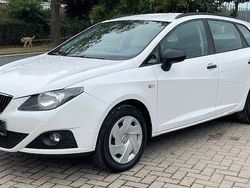 Weiß Gebraucht 2012 Seat Ibiza Reference Limousine | 3.500 € (Fairer Preis)