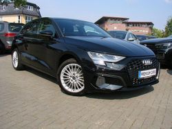 Mythosschwarz Gebraucht 2023 Audi A3 Sportback Advanced Limousine | 29.980 € (Guter Preis)